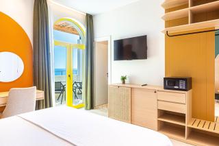 Santorini Luxury Room 8 - Private Balcony with Sea View, Parking and more - 2