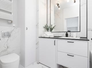 Golden Apartments Warsaw - Luxury 2-Bedroom, Mennica Residence&41 - 1