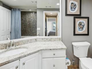 6403 Hampton Place - 8