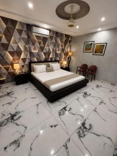 Essa Homestay - 9