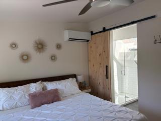 Hikari-Okanagan Sunshine B&B - 8