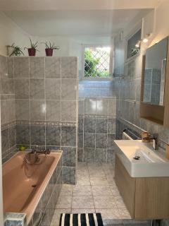 Charming typical townhouse, 3 bedrooms - 1