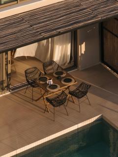 springs suites no4 - 9