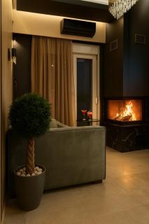 Romantic Luxurious Penthouse Designed Suite - 8