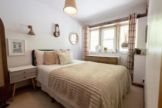 Robin Cottage - 1