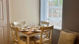 Cosy Central Apartment Sleeps 4, Worcester - Free Parking - 3