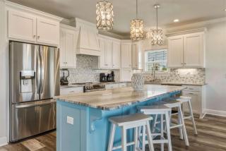 Waterfront home with private grill dock and washer & dryer - 8