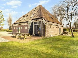 Balkenhoeve farmhouse for 22 in Callantsoog - 0