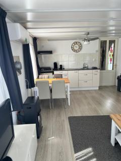 017 Chalet Boslicht - ruim chalet met afgesloten tuin, honden welkom - 2