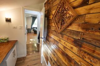Family Getaway near Weko Beach, Parks & Wineries - 7