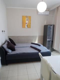 Adam Apartman - 2