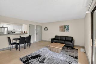 Comfortable 1-bedroom with cozy living - 9