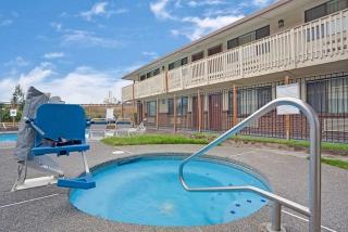 Legacy Inn Kent - 3