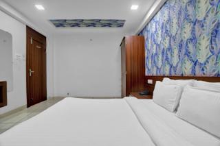 Collection O Jineshwari Hotel - 9