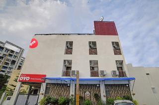 Collection O Jineshwari Hotel - 1