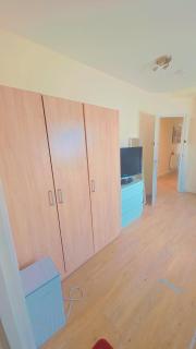 studio with ensuite - 4