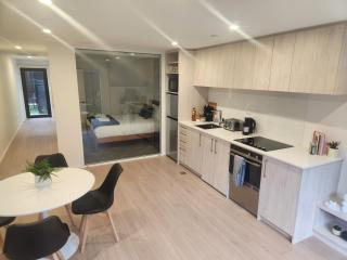 Central, Sleeps 4, Spa & Sauna - 2