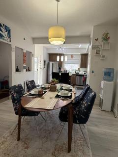 AA RetreatFam-Friendly 3BR Spacious Haven Leduc - 1