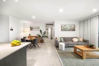 Avalon Riverfront Escape in Maroochydore - 8