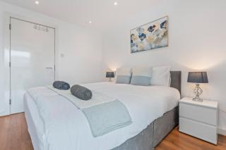 Spacious 3 Bedroom Apartment in the heart of Nottingham Centre with views - 2