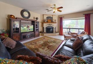 Valley View Villa - Resort Style Backyard - Heated Pool - 8