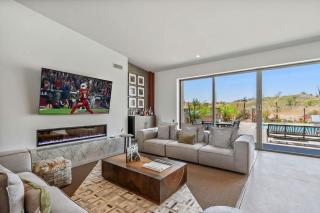 Paradise Canyon-Private Event Venue-Estate 1&3 - 4