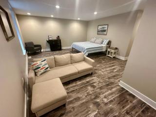 Harbor Hideaway Suite - River Rock Inn - 9