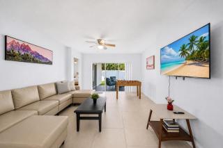Experience Bliss Relaxing Retreat Near Treasure Island Beaches - 5