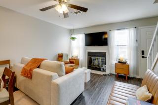 Walk to Park w/ Pond, Trails & More! Sherwood Unit - 9