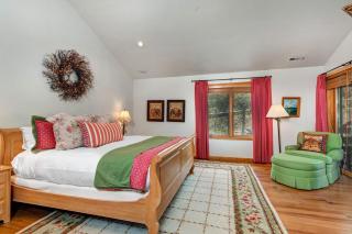 KBM Resorts Private Home Complimentary Deer Valley Winter Shuttle Hot Tub Mountain views Wood Fireplace 2 Family Rooms PAC-2410 - 7