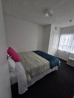 Bavaria Motel - 8