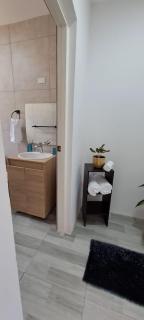 New and Comfy 1km from Mangel Halto - 3