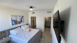 Condo in Downtown Miami Rooftop pool free parking - 7