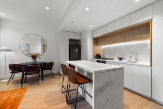 Luxury 1BR Ritz Carton Precinct Resort Amenities - Melbourne - 5