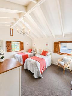 Eirene Retreat - Quiet Riverside Escape - 3