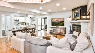HGTV Quality Chalet Hot Tub Outdoor Haven - 9