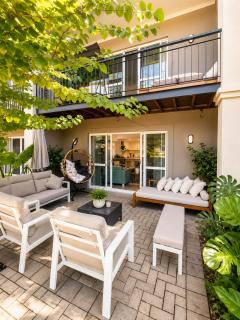 Apollo Stayz Luxury Apartment 63 - pool- spa- jetty - 3