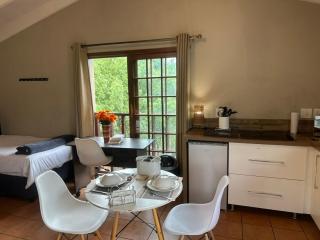 Paulshof Guesthouse - Hluhluwe Road Complex - 6