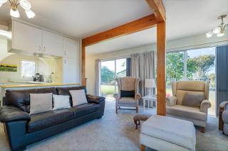 Williamson Getaway - Top Whangamata Location - 5