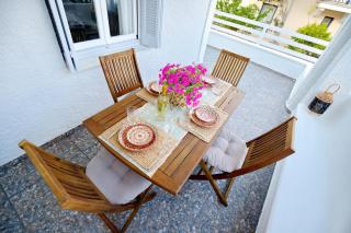 Aroura Homes Spetses 3BR 2BA - 4