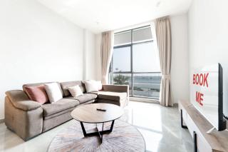 Free housekeeping visits during your stay - StayShort - Modern 2BR Retreat in Dubai South for 6 - 0