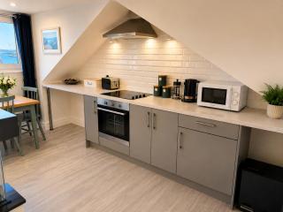 Unit 6 Penthouse Apartment With Harbour & Island Views - 6