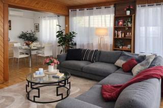 Spacious 4-Bed Retreat in Vibrant Footscray - 8