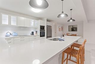 Bluefin Noosa Retreat - 3Bed Townhouse & Pool - Noosaville - 2