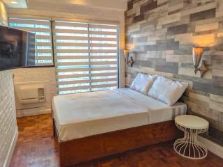 Citadel Inn Makati By TadaiManila - 8