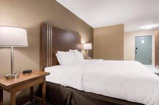 Quality Inn & Conference Centre - 3