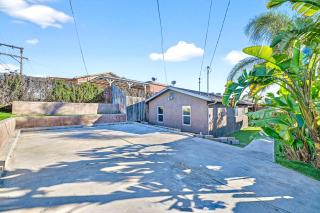 San Diego 3BR & 3BA Comfortable Home, Outdoor Kitchen, Firepit & BBQ, 10 to 15min from SeaWorld & Zoo - 7