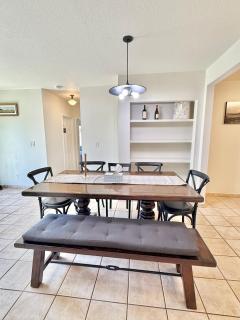 Large 4BR LA Home for Groups near Downtown - 9