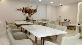 Vinny Boutique Hotel - 1