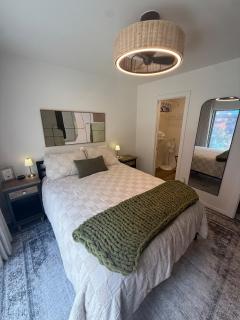 Midtown Townhome - 2 Car Garage - FIFA 2026 Ready - 8